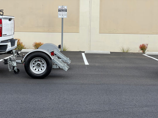 Car tow dolly surge brakes straps and warranty