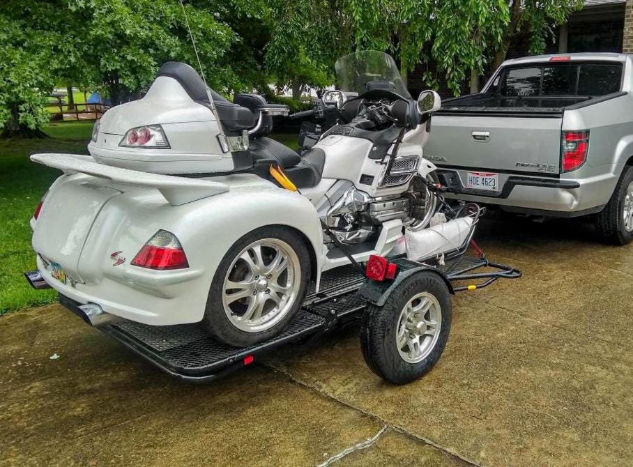 Motorcycle trailer for Trike Harley davidson trike  Trike/Spyder Ride-Up SRL Stand-Up Motorcycle Trailer